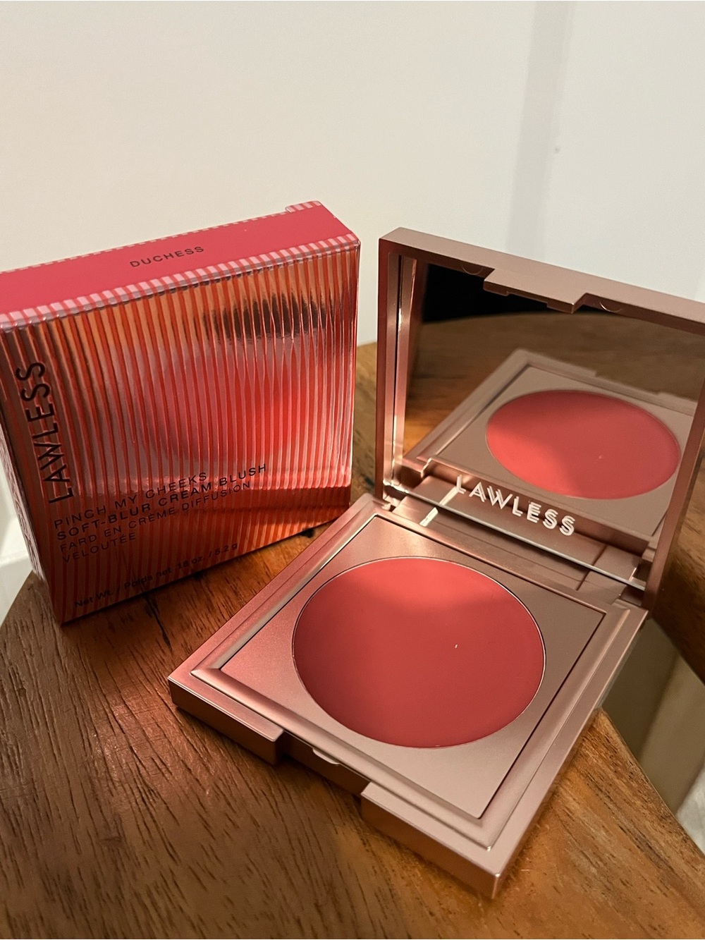 LAWLESS Cream Blush in Duchess